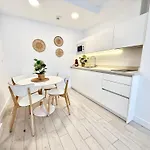 Holidays - Apto D Centrico Terraza Con Garaje Gratis Castro Urdiales
