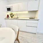 Apartment Holidays - Apto D Centrico Terraza Con Garaje Gratis Castro Urdiales