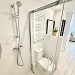 Holidays - Apto D Centrico Terraza Con Garaje Gratis