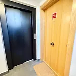 Holidays - Apto D Centrico Terraza Con Garaje Gratis Apartment