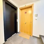 Apartment Holidays - Apto D Centrico Terraza Con Garaje Gratis
