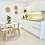 Holidays - Apto D Centrico Terraza Con Garaje Gratis Apartment *
