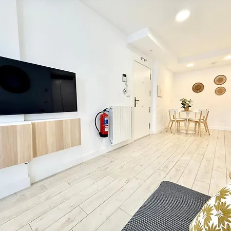 Holidays - Apto D Centrico Terraza Con Garaje Gratis Apartment