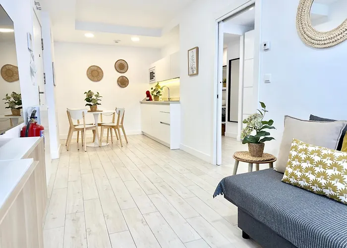 Holidays - Apto D Centrico Terraza Con Garaje Gratis Castro Urdiales