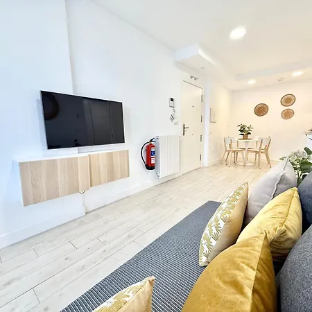 Holidays - Apto D Centrico Terraza Con Garaje Gratis *