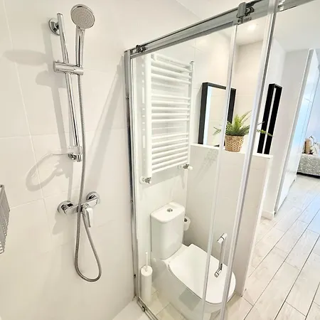 Holidays - Apto D Centrico Terraza Con Garaje Gratis